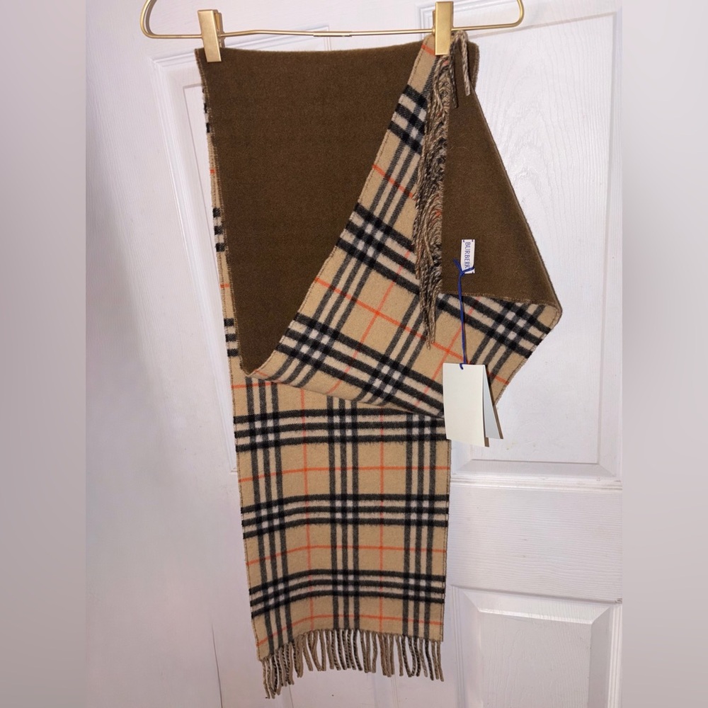 NEW BURBERRY 168X30 DF MEDIUM CHECK TO SOLID CASHMERE SCARF